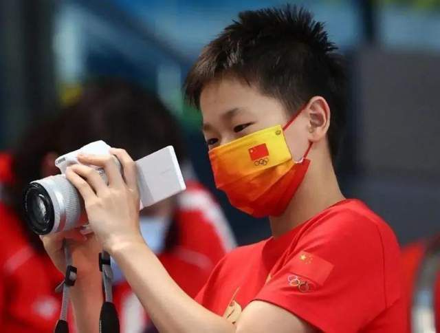 国产精品爱久久久久久久小